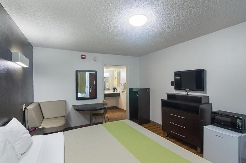Studio Inn Extended Stay Oklahoma City Airport By Oyo Buitenkant foto